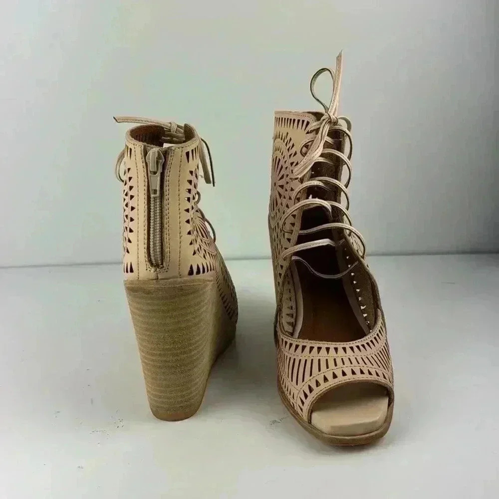 JEFFREY CAMPBELL SIZE 7.5 NW Box WEDGE EYELET CUT OUT LEATHER BOHO OPEN TOE - Picture 8 of 11